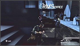 Schowaj się za jednym z biurek i likwiduj nadbiegających przeciwników #1 - Sztab Wydziału Trzeciego (4) | Opis przejścia - Tom Clancys Splinter Cell: Conviction - poradnik do gry