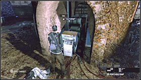 Do zlikwidowania pozostało Ci już tylko dwóch wartowników stojących przy generatorze #1 - możesz tu użyć pistoletu, karabinu lub granatów (także ogłuszającego w połączeniu z szybkimi ciosami w walce wręcz) - Zbiornik przy Michigan Ave. (3) | Opis przejścia - Tom Clancys Splinter Cell: Conviction - poradnik do gry