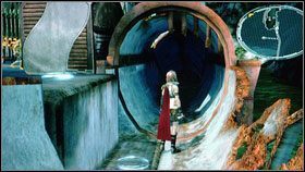 Zanim jednak wskoczymy do tunelu, skręcamy w prawo i za samochodami otwieramy skrzynię z Fiber-optic Cabel [1] - Chapter VII (1) | Opis przejścia | Final Fantasy XIII - Final Fantasy XIII - poradnik do gry