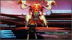 Po filmiku rozpocznie się walka z wcześniej poznanym bossem [2], ale tym razem będziemy sobie musieli poradzić bez Snowa - Chapter VII (3) | Opis przejścia | Final Fantasy XIII - Final Fantasy XIII - poradnik do gry