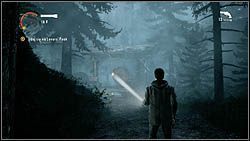 Obejrzyj tablicę przybitą do zadaszonej drewnianej bramy, na której zawieszono krąg wycięty z drzewa - Alan Wake: Notatki, Bright Falls - lokacje, znajdźki - Alan Wake - poradnik do gry