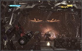 Przejdź przez nie i wejdź na korytarz [1] - - Część 1 - Ciemny Energon (2) - Opis przejścia - Transformers: Wojna o Cybertron - poradnik do gry