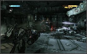 Wkrótce dotrzesz do sali wypełnionej wrogimi robotami - - Część 3 - Zniszczenie Iacon (2) - Opis przejścia - Transformers: Wojna o Cybertron - poradnik do gry