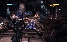 Tutaj ponownie musisz szybko skierować się przez tunel [1] do kolejnego przejścia, zanim zaatakuje cię wiązka - - Część 4 - Śmierć nadziei (2) - Opis przejścia - Transformers: Wojna o Cybertron - poradnik do gry