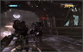 Przejdź do kolejnego pomieszczenia, w którym otwórz stalowe wrota [1] - - Część 7 - Ucieczka z więzienia Kaon (3) - Opis przejścia - Transformers: Wojna o Cybertron - poradnik do gry