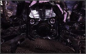 Przeskakuj na kolejne platformy, a pod koniec strąć jeszcze dwa głazy, dzięki czemu dotrzesz na ostatnią kładkę [1] - - Część 8 - Do rdzenia (3) - Opis przejścia - Transformers: Wojna o Cybertron - poradnik do gry