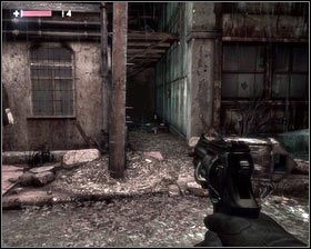 Na dole skręcamy w prawo i w ślepym zaułku znajdujemy następną notatkę [1] - - Dzielnica Robotnicza (3) | Opis przejścia Singularity - Singularity - poradnik do gry