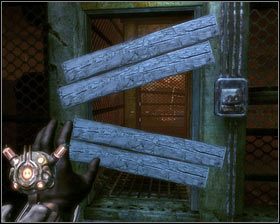 Drzwi do budynku znajdują się na prawo od balkonu, z którego krzyczał do na profesor [1] - - Wieża kontrolna (1) | Opis przejścia Singularity - Singularity - poradnik do gry