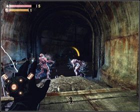 Gdy wejdziemy do kolejnego tunelu, musimy powoli podejść w kierunku zepsutego przełącznika [1] - - Tunele (1) | Opis przejścia Singularity - Singularity - poradnik do gry