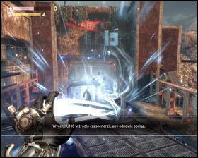 Gdy wszyscy zginą, z pomocą Katii wdrapujemy się na platformę [1] - - Magazyny II (2) | Opis przejścia Singularity - Singularity - poradnik do gry