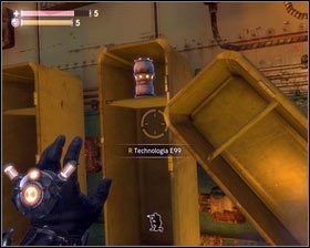 Na pokładzie idziemy prosto po wskazywanych przez Czasosygnał śladach, odbijając tylko na chwilę w prawo, gdzie czeka na nas skrzynia z E99 [1] - - Perła (1) | Opis przejścia Singularity - Singularity - poradnik do gry