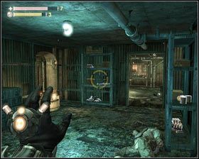 W stojącej przy ścianie szafce, znajdziemy również pojemnik z cennym pierwiastkiem [1], a w pomieszczeniu obok różnego rodzaju amunicję oraz szafkę z bronią [2] - - Strażnica (1) | Opis przejścia Singularity - Singularity - poradnik do gry