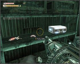 Po wyjściu na zewnątrz, idziemy do schowanego z prawej strony magazynu [1] - - Strażnica (1) | Opis przejścia Singularity - Singularity - poradnik do gry