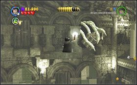 Użyj dwukrotnie zaklęcia (WL ) na transparencie po lewej, stworzysz niewielką trampolinę #1 - Dziennik Toma Riddlea | Opis przejścia - Rok 2 | LEGO Harry Potter Lata 1-4 - LEGO Harry Potter Lata 1-4 - poradnik do gry