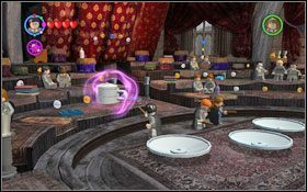 Przewieś kwiatki (WL ) #1 na haczyk obok przejścia - pozbędziesz się roślin blokujących wejście do klasy wróżbiarstwa - Zamek Hogwart #6 | Opis przejścia - Rok 3 | LEGO Harry Potter Lata 1-4 - LEGO Harry Potter Lata 1-4 - poradnik do gry