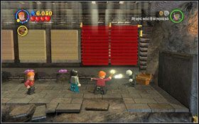 Wznieś pochodnie #1 (WL ) w pobliże diabelskich sideł, aby te upuściły platformy, przejdź po nich dalej - Hogsmeade | Opis przejścia - Rok 3 | LEGO Harry Potter Lata 1-4 - LEGO Harry Potter Lata 1-4 - poradnik do gry