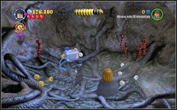 Gryffindor (czerwony): Po wskoczeniu do podziemi, z tyłu znajdziesz skrzynkę - Oblicze wroga | Bonusy - Rok 1 | LEGO Harry Potter Lata 1-4 - LEGO Harry Potter Lata 1-4 - poradnik do gry