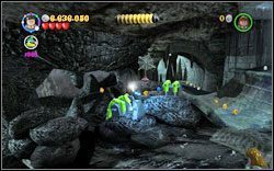 Gilderoy Lockhart: W podziemiach, po lewej stronie znajdziesz skrzynię - pozbądź się diabelskich sideł, a następnie użyj (DM ) - Bazyliszek | Bonusy - Rok 2 | LEGO Harry Potter Lata 1-4 - LEGO Harry Potter Lata 1-4 - poradnik do gry