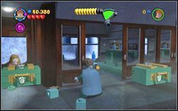 Revenclaw (niebieski): W drugim wagonie znajdziesz trzy z pięciu zielonych walizek Slytherinu - Wieści z Azkabanu | Bonusy - Rok 3 | LEGO Harry Potter Lata 1-4 - LEGO Harry Potter Lata 1-4 - poradnik do gry