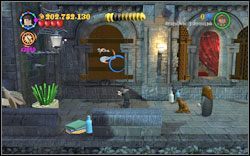 W korytarzu z Flintchem, po lewej stornie znajdziesz okno zamknięte na kłódkę - zniszcz ją zaklęciem (RD ) - Koniec psot | Bonusy - Rok 3 | LEGO Harry Potter Lata 1-4 - LEGO Harry Potter Lata 1-4 - poradnik do gry