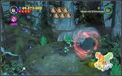 Macnair: Po zniszczeniu góry lodowej udaj się na prawo, stwórz z kostek (WL ) schodki, następnie zniszcz kolorowe liście - drugi bohater wywiezie Cię na górę zaklęciem (WL) - Pocałunek Dementora | Bonusy - Rok 3 | LEGO Harry Potter Lata 1-4 - LEGO Harry Potter Lata 1-4 - poradnik do gry