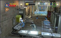 Fleur (zadanie z jeziorem): W drugiej lokacji, tuż po lewej znajdziesz szafeczkę z kłódką - pozbądź się jej zaklęciem (RD ) - Tajemnica jaja | Bonusy - Rok 4 | LEGO Harry Potter Lata 1-4 - LEGO Harry Potter Lata 1-4 - poradnik do gry