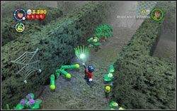 Hufflepuff (żółty): Podczas przechodzenia labiryntu pięć razy pojawią się diabelskie sidła, pozbądź się ich zaklęciem (LS ) - Powrót Czarnego Pana | Bonusy - Rok 4 | LEGO Harry Potter Lata 1-4 - LEGO Harry Potter Lata 1-4 - poradnik do gry