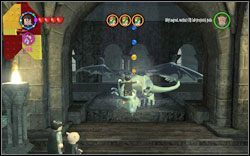 Zniszcz dwie kule przed smokiem, a następnie poskładaj go w całość - 40. Klasa zaklęć (podziemia lewe) | Bonusy - Hogwart - LEGO Harry Potter Lata 1-4 - poradnik do gry