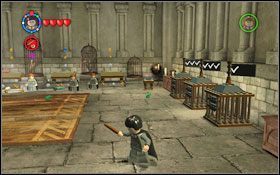 Użyj zaklęcia transmutacji na kukłach #1 - na każdej ścieżce musisz zamienić trzy kukły #2 - 45. Klasa transmutacji (zaplecze) | Bonusy - Hogwart - LEGO Harry Potter Lata 1-4 - poradnik do gry