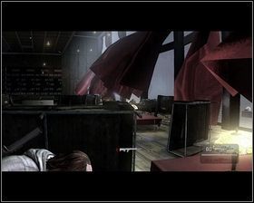 Chowamy się szybko za najbliższym stołem [1], a następnie powoli zabijamy pojawiających się co chwilę wrogów - Rozdział 10 - Zmartwychwstanie (2) - Opis przejścia - Kane & Lynch 2: Dog Days - poradnik do gry