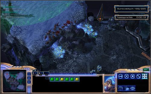 Na starcie zaatakują Zerglingi, z którymi dasz sobie radę ustawiając dwie grupach wartowników po bokach kamienia - Psioniczny szturm (2) | Wyzwania | StarCraft II Wings of Liberty - StarCraft II: Wings of Liberty - poradnik do gry