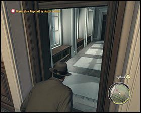 Po obejrzeniu cut-scenki obrazującej pojawienie się Henryego #1 obróć się w lewo i otwórz drzwi, a znajdziesz się na piętrze głównego holu #2 - [Fabuła] cz.7 | Osiągnięcia związane z fabułą w Mafia II - Mafia II - poradnik do gry