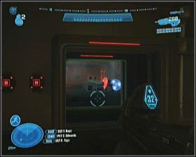 W zaciemnionym pomieszczeniu na ostatnim piętrze zaatakuje Cię wyłącznie jeden Elite - Etap III- Oni- Sword Base (2) | Opis przejścia Halo Reach - Halo: Reach - poradnik do gry