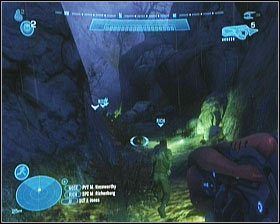 Następnie podążaj za nimi wzdłuż oświetlonej na zielono ścieżki - Etap IV- Nightfall (2) | Opis przejścia Halo Reach - Halo: Reach - poradnik do gry