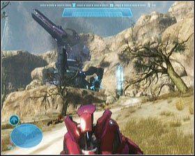 Po przejechaniu kilkuset metrów dotrzemy do kolejnej rozległej przestrzeni, a jak wiemy, te wiążą się z bardziej skomplikowanymi zadaniami - Etap V- On the Tip of the Spear (2) | Opis przejścia Halo Reach - Halo: Reach - poradnik do gry