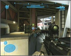 Dalsza droga prowadzi pod ciemny dach, na zachód od głównej areny walki - Etap VII- Exodus (2) | Opis przejścia Halo Reach - Halo: Reach - poradnik do gry