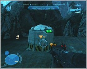 Robimy to czym prędzej korzystając z pozostawionego sprintu, gdyż przeciwnicy pojawią się lada chwila, nie czekając na nas - Etap IX- The Package (2) | Opis przejścia Halo Reach - Halo: Reach - poradnik do gry