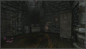 Wspomagając się lampą przechodzimy przez drzwi po drugiej stronie ciemnego pomieszczenia - Amnesia Mroczny Obłęd: Old Archives | Opis przejścia - Amnesia: Mroczny Obłęd - poradnik do gry