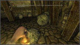 Wracamy do głównej części piwniczki i udajemy się w lewo - do następnych drzwi - Amnesia Mroczny Obłęd: Entrance Hall - Wine Cellar | Opis przejścia - Amnesia: Mroczny Obłęd - poradnik do gry