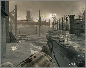 Proponuję wybrać najbliższe przejście między budynkami #1 - Workuta (2) | Opis przejścia gry | Call of Duty Black Ops - Call of Duty: Black Ops - poradnik do gry
