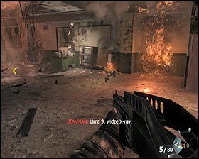Opis przejścia misji: Właściwa część misji rozpocznie się już wewnątrz jednego z budynków - Zdrajca (1) | Opis przejścia gry | Call of Duty Black Ops - Call of Duty: Black Ops - poradnik do gry
