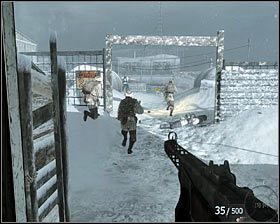 Pilnuj się, bo już za chwilkę na Twojej drodze stanie zdecydowanie liczniejsza grupka żołnierzy wroga #1 - Projekt Nova (1) | Opis przejścia gry | Call of Duty Black Ops - Call of Duty: Black Ops - poradnik do gry