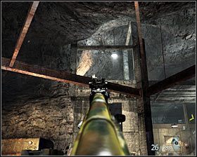 Przystąp do ostrzeliwania wrogów gdy tylko zbliżysz się do schodów #1 - Zemsta (2) | Opis przejścia gry | Call of Duty Black Ops - Call of Duty: Black Ops - poradnik do gry