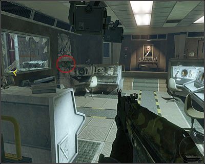 Sekret znajduje się tuż przy lewej okiennicy, na jednym ze zniszczonych biurek - Dekret prezydenta | Dane wywiadu | Call of Duty Black Ops - Call of Duty: Black Ops - poradnik do gry
