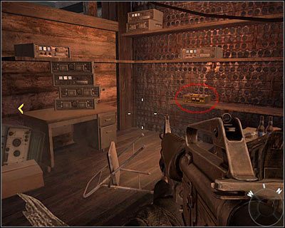 W trakcie eksploracji budynku zatrzymaj się po odnalezieniu kilku urządzeń, wśród których będzie znajdował się sekret - GOS | Dane wywiadu | Call of Duty Black Ops - Call of Duty: Black Ops - poradnik do gry
