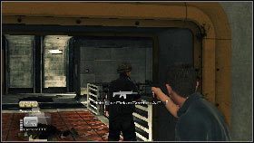 Następnie skieruj się do korytarza [1] i rozpraw się z przeciwnikiem stojącym tuż przy przejściu [2] - Burma - The Beautiful and the Damned | Opis przejścia gry 007 Blood Stone - 007: Blood Stone - poradnik do gry