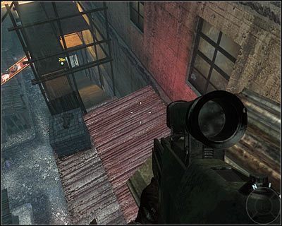 W finałowej części misji będziesz podążał za Weaverem, przeskakując na kolejne dachy - Dane wywiadu - Liczby | Dane wywiadu | Call of Duty Black Ops - Call of Duty: Black Ops - poradnik do gry
