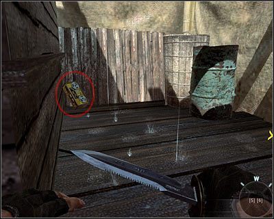 Zignoruj widocznego w oddali pojedynczego przeciwnika i obróć się w lewo - Dane wywiadu - Victor Charlie | Dane wywiadu | Call of Duty Black Ops - Call of Duty: Black Ops - poradnik do gry