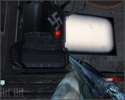 W celu wzmocnienia noża Ballistic Knife musisz skorzystać z maszyny Pack-a-Punch i wiążą się z tym niestety dwa utrudnienia - Inne tryby | Walka, inne tryby i sekrety | Call of Duty Black Ops - Call of Duty: Black Ops - poradnik do gry