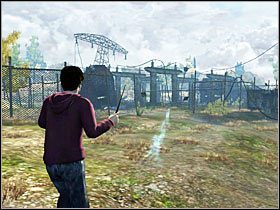 Jeśli wybór padnie na Porzuconą stację, etap rozpoczniesz przed zrujnowaną elektrownią - Konfrontacje (5)- Porzucona podstacja | Opis przejścia - Harry Potter i Insygnia Śmierci - część 1 - poradnik do gry